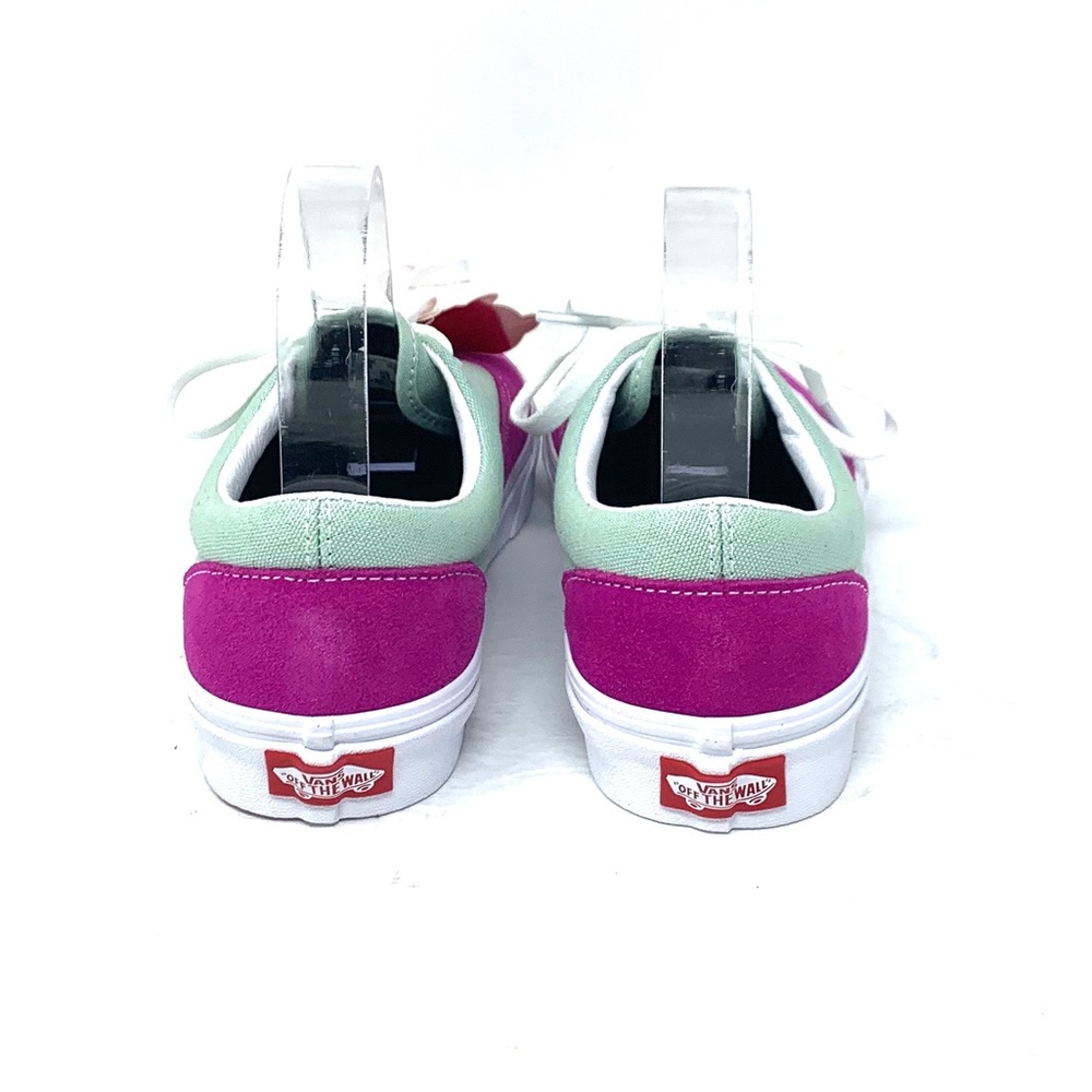 Vans - Picture 4 of 6